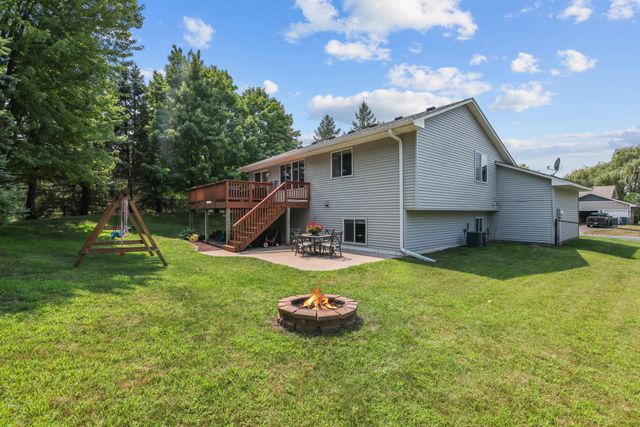 7600 Palomino Lane, Lino Lakes, MN 55014