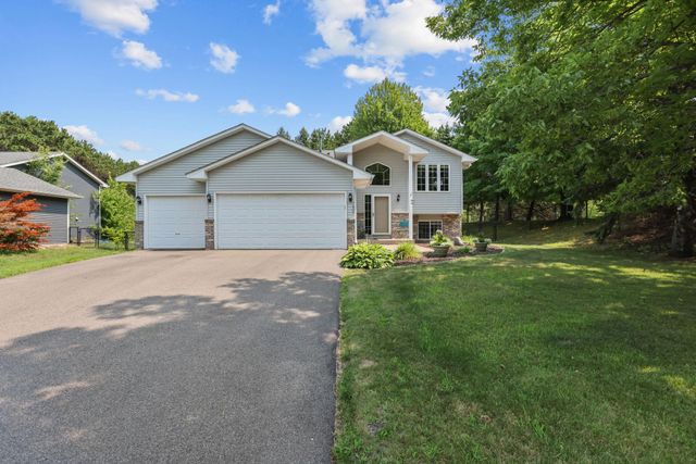 7600 Palomino Lane, Lino Lakes, MN 55014