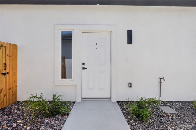 613 Mountain Road 20C, Mission, TX 78573