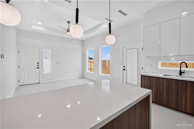 613 Mountain Road 20C, Mission, TX 78573
