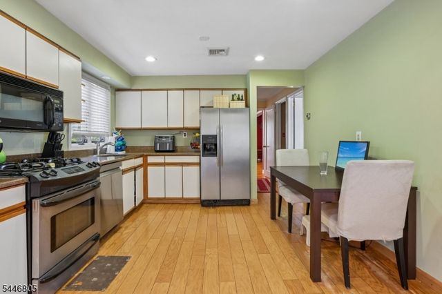 78 Legion Pl, Paramus Boro, NJ 07652