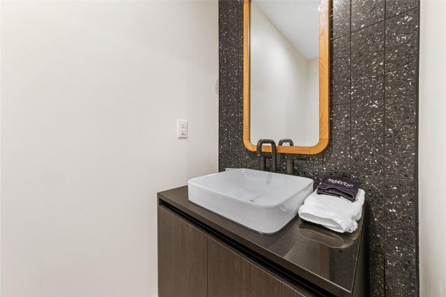 48 East Ave 2611, Austin, TX 78701