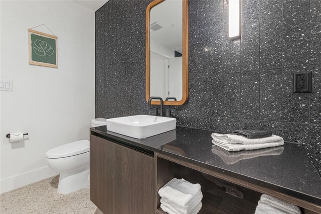 48 East Ave 2611, Austin, TX 78701