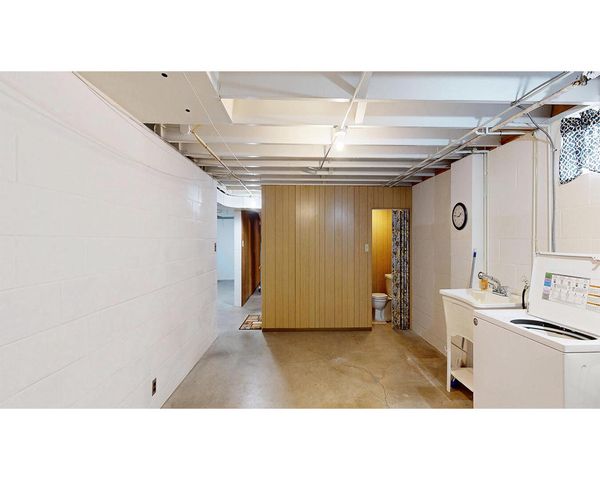 1525 George STREET, Manitowoc, WI 54220