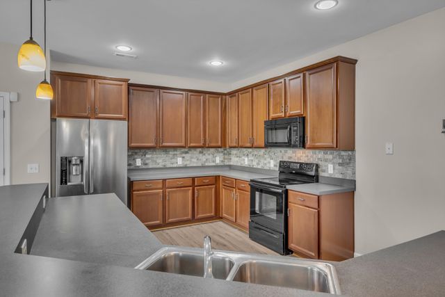 1033 Wyntergrace Farm Rd, Old Hickory, TN 37138