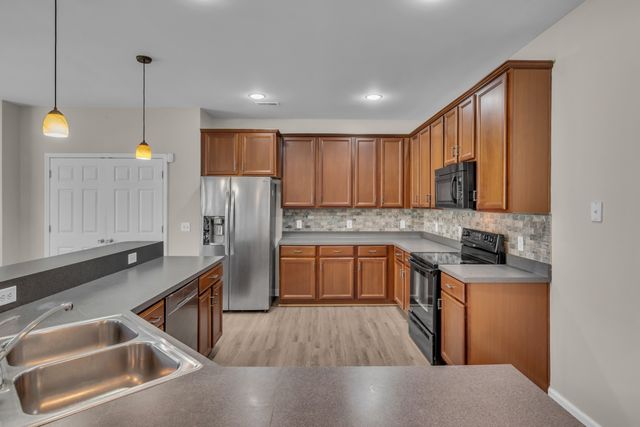 1033 Wyntergrace Farm Rd, Old Hickory, TN 37138