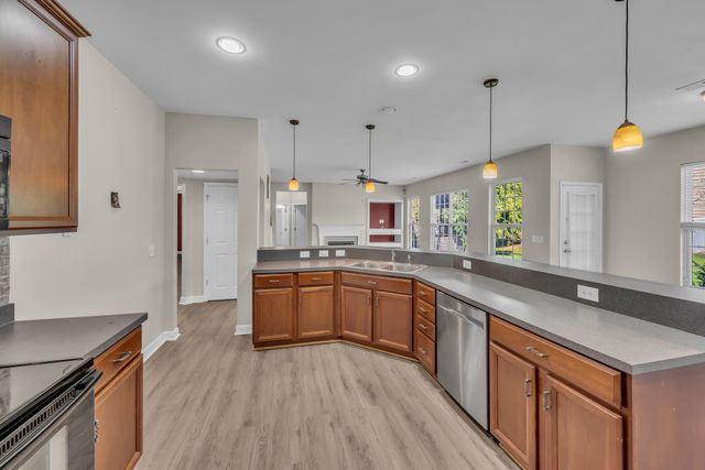 1033 Wyntergrace Farm Rd, Old Hickory, TN 37138