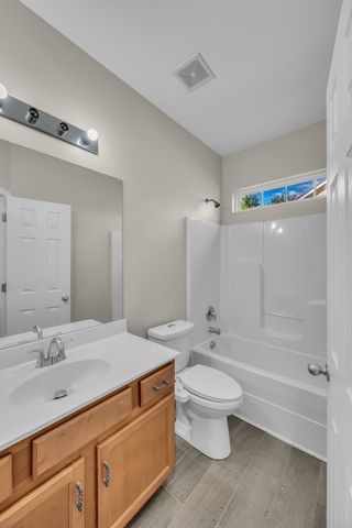 1033 Wyntergrace Farm Rd, Old Hickory, TN 37138