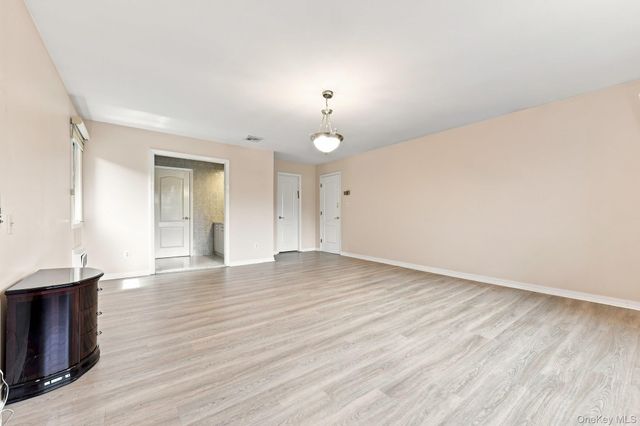 306 S Grandview Avenue, Monsey, NY 10952