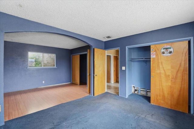 1079 Magnolia Avenue W, San Bernardino, CA 92411