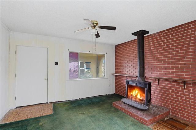 1079 Magnolia Avenue W, San Bernardino, CA 92411