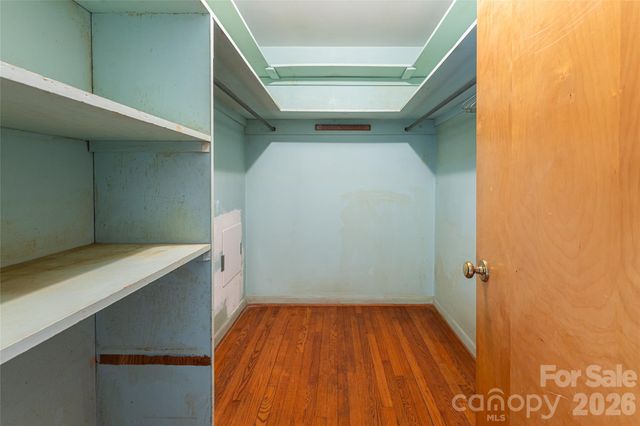 180 Lakewood Drive, Asheville, NC 28803