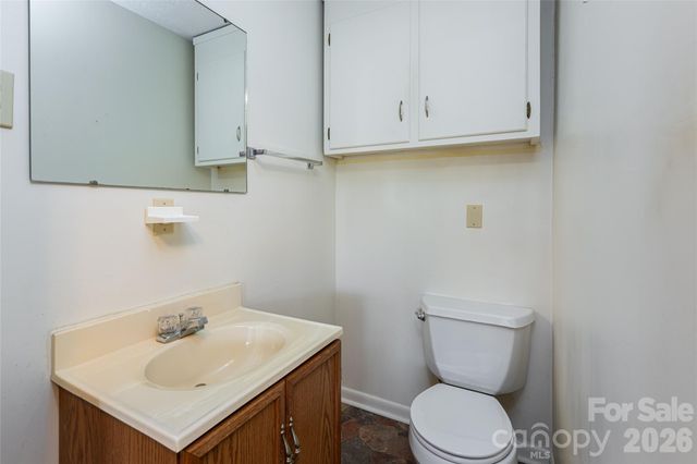 180 Lakewood Drive, Asheville, NC 28803