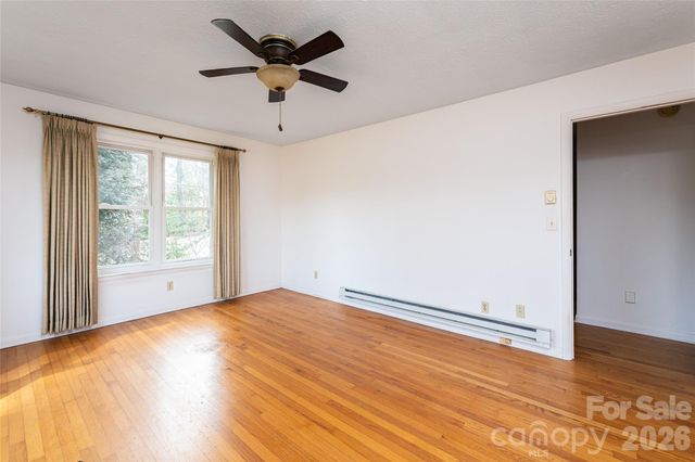 180 Lakewood Drive, Asheville, NC 28803