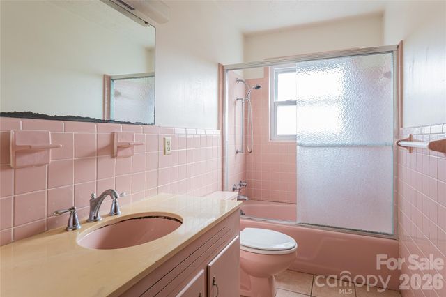 180 Lakewood Drive, Asheville, NC 28803