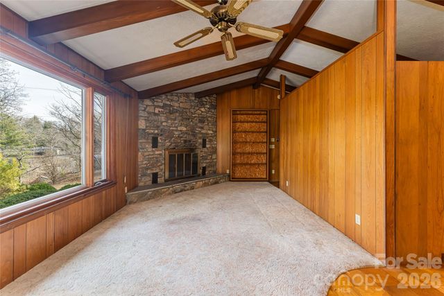 180 Lakewood Drive, Asheville, NC 28803