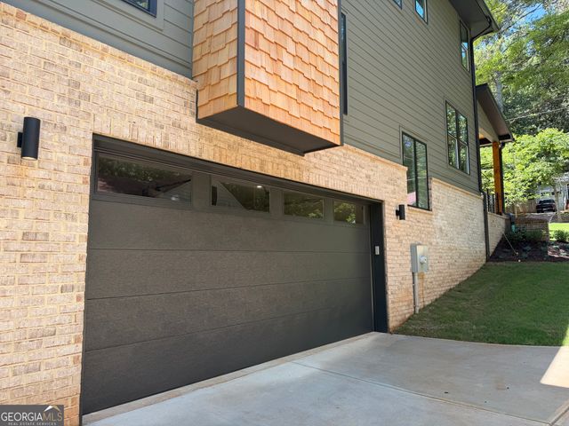 1202 Thomas Road, Decatur, GA 30030