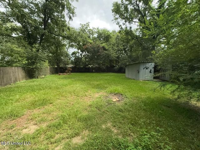 1618 Kentwood Drive, Jackson, MS 39212