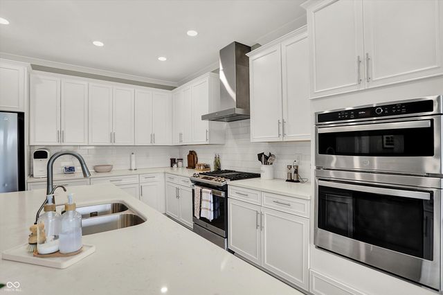 19407 Wilkey Circle, Westfield, IN 46074