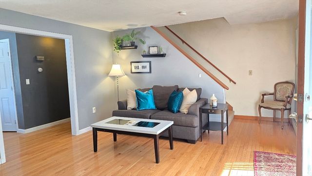 93 Pennacook Drive 93, Leominster, MA 01453