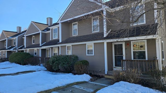 93 Pennacook Drive 93, Leominster, MA 01453