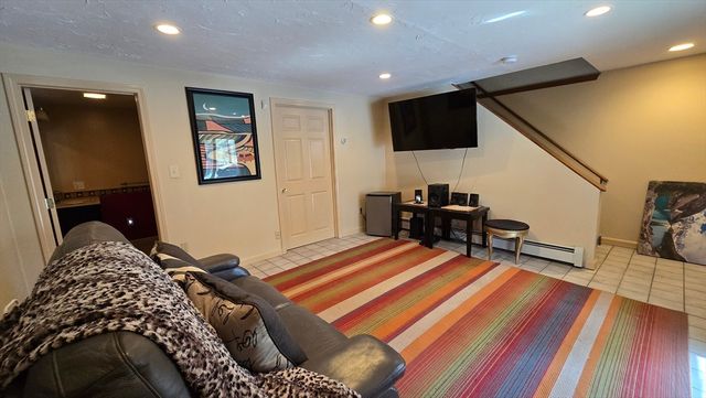 93 Pennacook Drive 93, Leominster, MA 01453