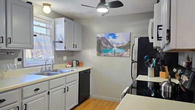 93 Pennacook Drive 93, Leominster, MA 01453