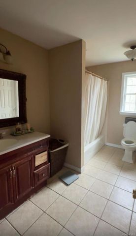 43 N Cozine Road, Manorville, NY 11949