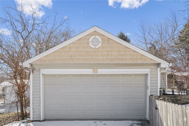 2008 Southlawn Drive, Des Moines, IA 50315