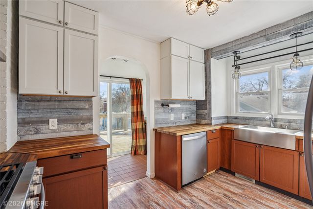 2008 Southlawn Drive, Des Moines, IA 50315