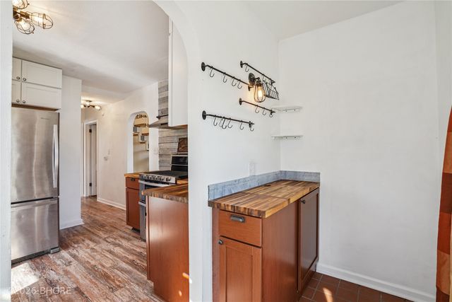 2008 Southlawn Drive, Des Moines, IA 50315