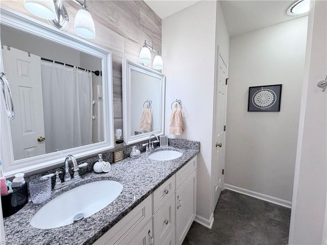 765 Oakland Drive G, Elkin, NC 28621