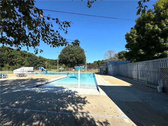 765 Oakland Drive G, Elkin, NC 28621