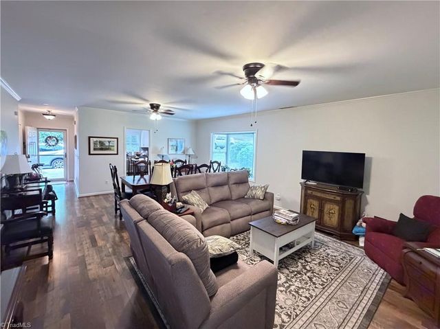765 Oakland Drive G, Elkin, NC 28621