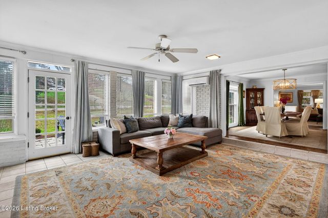 1901 Daleview Ln, Louisville, KY 40207