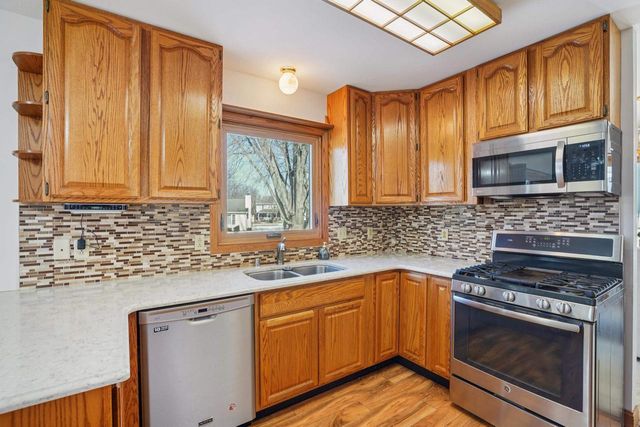 1703 Cumberland Court, Waunakee, WI 53597