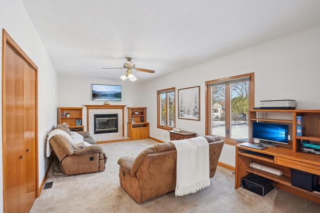 1703 Cumberland Court, Waunakee, WI 53597