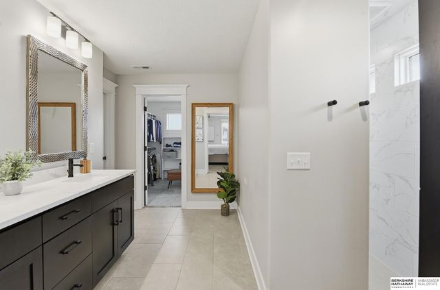 12357 Cooper Street, Papillion, NE 68046