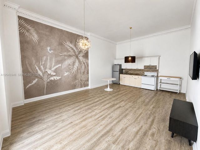 3025 Indian Creek Dr 110 110, Miami Beach, FL 33140