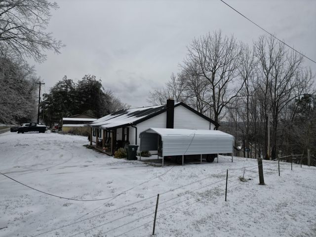 1356 W Pine Hill Road, London, KY 40744