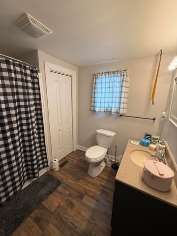 1356 W Pine Hill Road, London, KY 40744