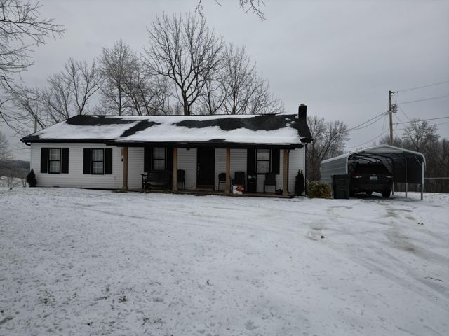 1356 W Pine Hill Road, London, KY 40744