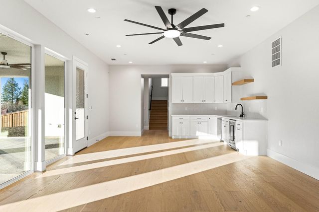 762 Glen-Mady Way, Folsom, CA 95630