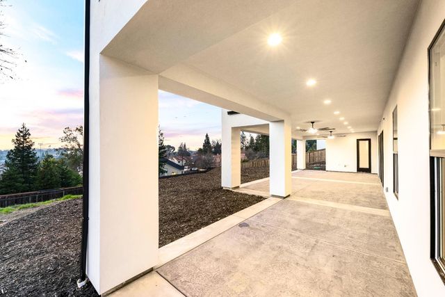 762 Glen-Mady Way, Folsom, CA 95630