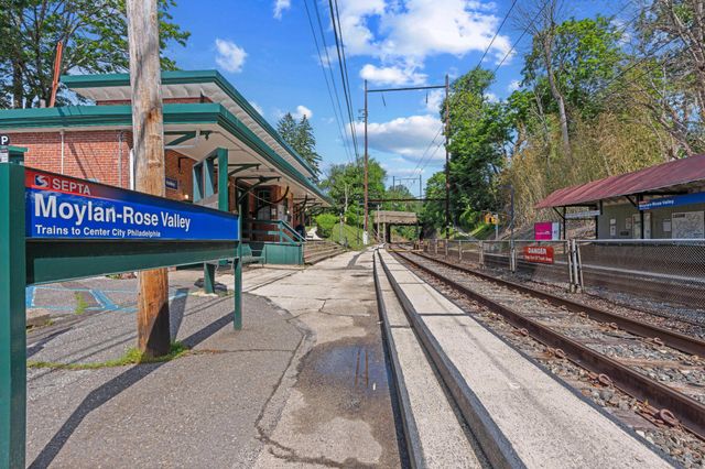 504 GLENWOOD AVE, Media, PA 19063