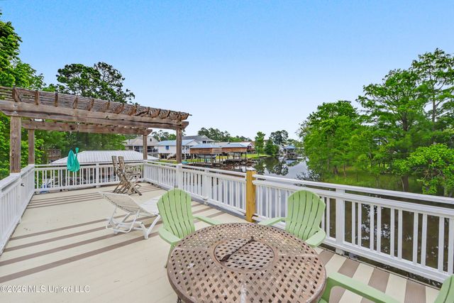 6330 Shawnee Street, Kiln, MS 39556