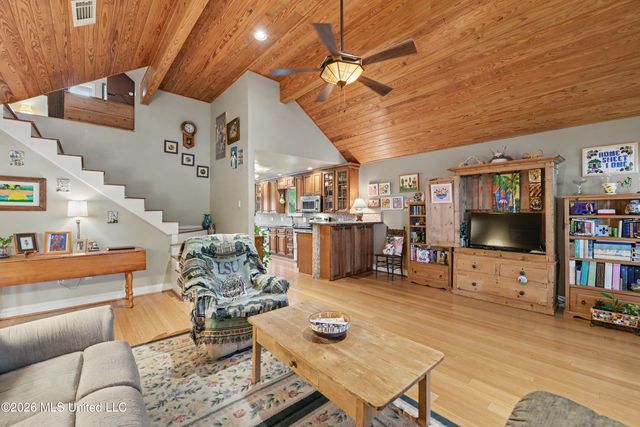 6330 Shawnee Street, Kiln, MS 39556