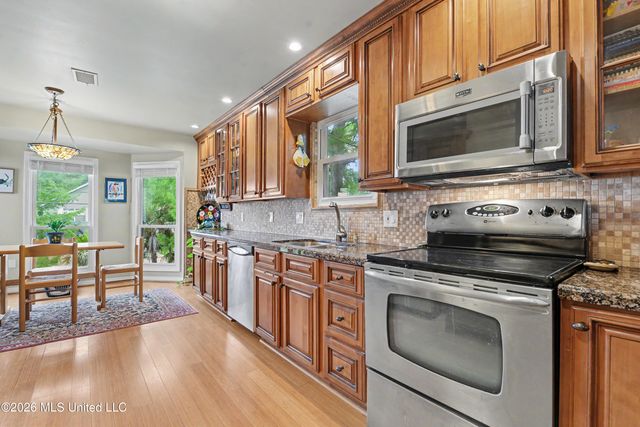 6330 Shawnee Street, Kiln, MS 39556