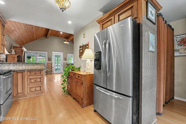 6330 Shawnee Street, Kiln, MS 39556