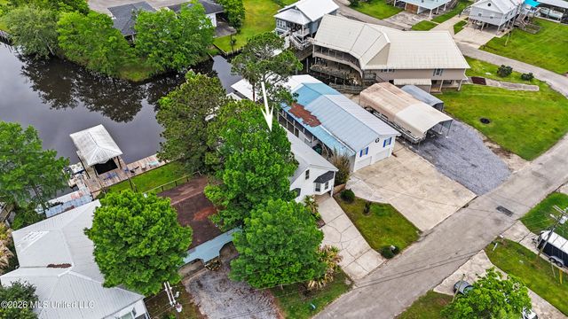 6330 Shawnee Street, Kiln, MS 39556